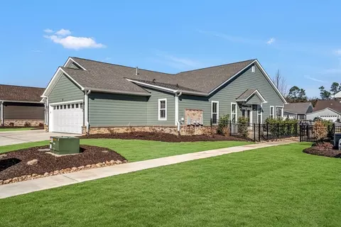Exterior - 370 Kempton Ln, Dalton, GA 30721 photo 6 of 16