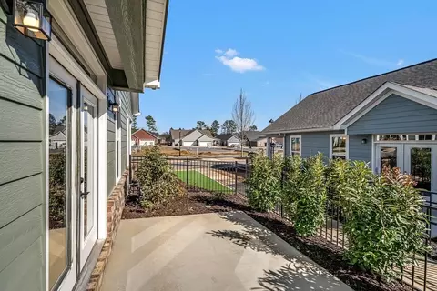 Exterior - 370 Kempton Ln, Dalton, GA 30721 photo 9 of 16