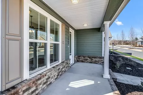 Exterior - 370 Kempton Ln, Dalton, GA 30721 photo 4 of 16
