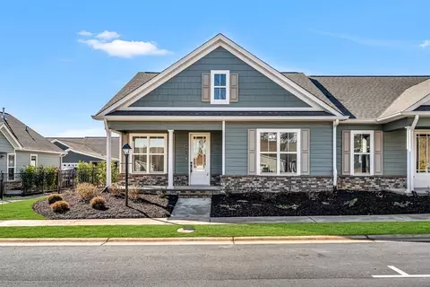 Exterior - 370 Kempton Ln, Dalton, GA 30721 photo 1 of 16