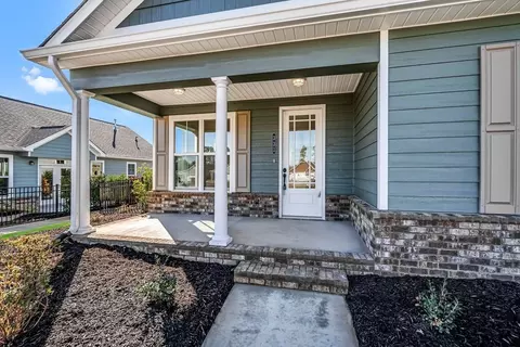 Exterior - 370 Kempton Ln, Dalton, GA 30721 photo 3 of 16