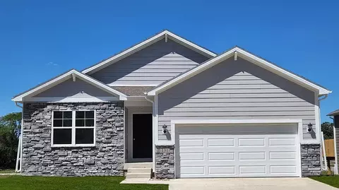 3210 Downer Dr, Coralville, IA 52241