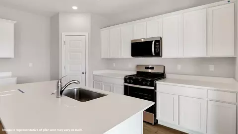 Kitchen - 3402 N 37th Pl, Broken Arrow, OK 74014 photo 2 of 5