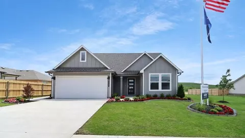 Exterior - 3402 N 37th Pl, Broken Arrow, OK 74014 photo 2 of 4