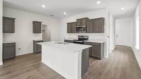 Kitchen - 107 Aston Way, Terrell, TX 75160 photo 1 of 3