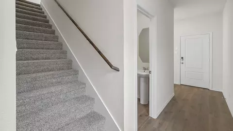 Entry Way - 107 Aston Way, Terrell, TX 75160 photo 1 of 2