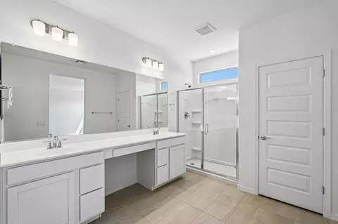 Bath - 7931 E Renata Ave, Mesa, AZ 85212 photo 1 of 7