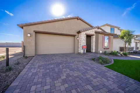 Exterior - 7931 E Renata Ave, Mesa, AZ 85212 photo 14 of 23