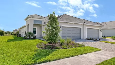 2316 Blue Mahoe Ln, Lakewood Ranch, FL 34240
