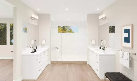 Bath - 2019 E Pearl St, Encinitas, CA 92024 photo 1 of 1