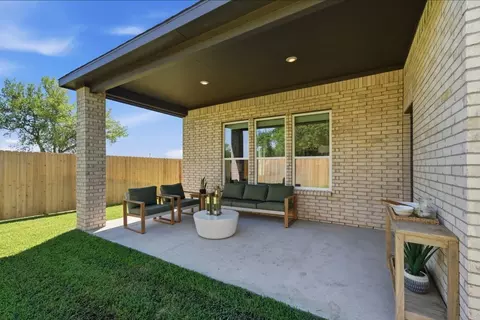 Exterior - 1564 Elm Ct, Angleton, TX 77515 photo 6 of 6