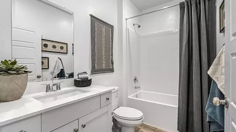 Bath - Lovers Ln & Cherry Ave., Visalia, CA 93292 photo 2 of 2