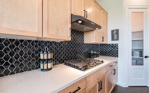Kitchen - 16708 Flatlands Way, Celina, TX 75009 photo 3 of 15