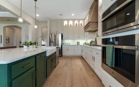 Kitchen - 16708 Flatlands Way, Celina, TX 75009 photo 12 of 15