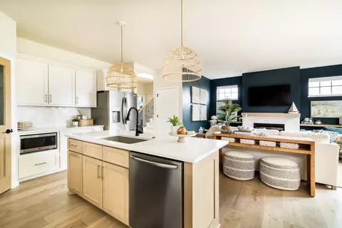 Kitchen - 940 S High Point Rd, Madison, WI 53719 photo 3 of 5