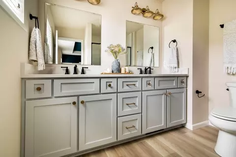 Bath - 940 S High Point Rd, Madison, WI 53719 photo 1 of 4