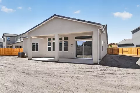 Exterior - 1187 Milestone Rd W, Madera, CA 93636 photo 8 of 17