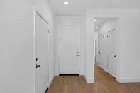 Entry Way - 1187 Milestone Rd W, Madera, CA 93636 photo 1 of 2
