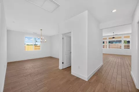 Entry Way - 1187 Milestone Rd W, Madera, CA 93636 photo 2 of 2