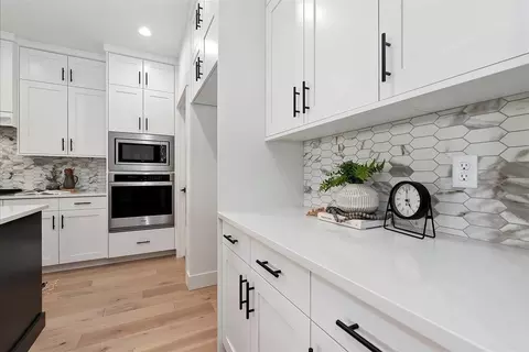 Kitchen - 6623 W Sollas Dr, Eagle, ID 83616 photo 3 of 4