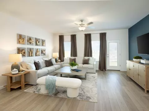 Living - 702 Universal Dr, Hutto, TX 78634 photo 3 of 3