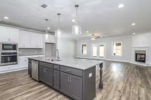Kitchen - 127 Laurel Branch Dr, Dothan, AL 36305 photo 1 of 5