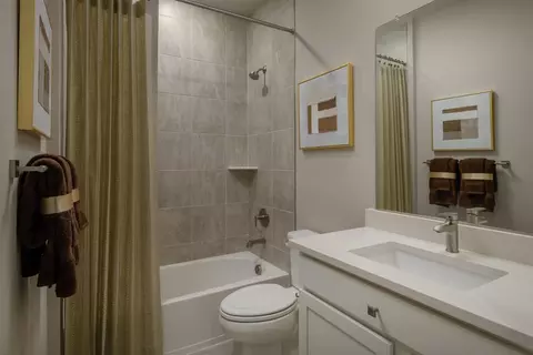 Bath - 11152 Lanier Farm Loop, Manassas, VA 20109 photo 5 of 6