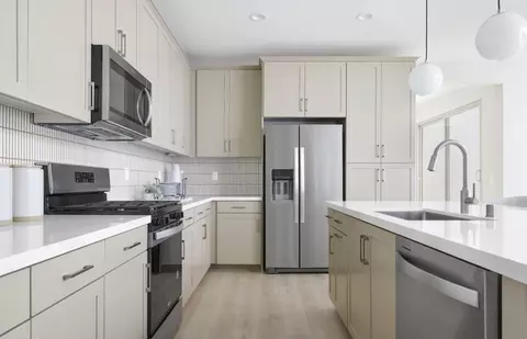Kitchen - 25273 Limestone Dr, Menifee, CA 92585 photo 2 of 6