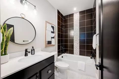Bath - 105 Encore Park Bnd, Powell, OH 43065 photo 3 of 10