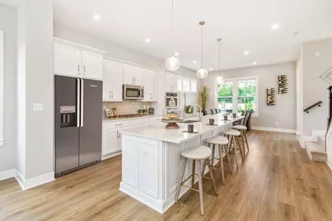 Kitchen - 105 Encore Park Bnd, Powell, OH 43065 photo 13 of 14
