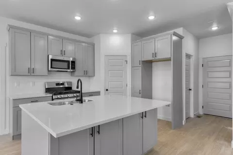 Kitchen - 3063 Clover Ct, Francis, UT 84036 photo 1 of 2