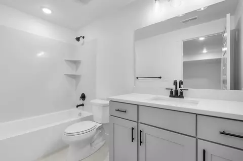 Bath - 3063 Clover Ct, Francis, UT 84036 photo 2 of 7