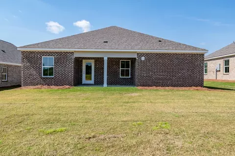 Exterior - 636 Ridgeland Rd, Dothan, AL 36301 photo 6 of 7