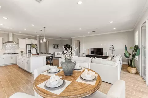 Dining - 5156 NW 41st Loop, Ocala, FL 34482 photo 1 of 5