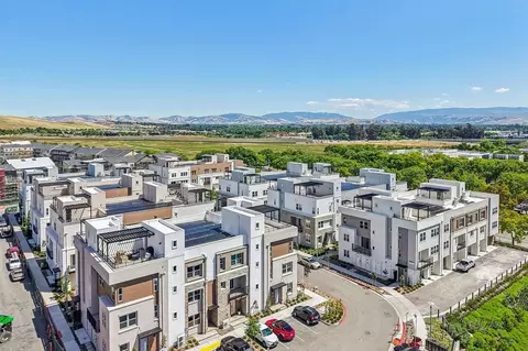 View/Area - 168 Sedona Common Unit #1, Livermore, CA 94551 photo 2 of 4