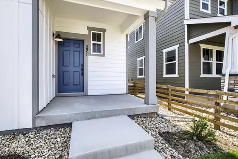 921 Nettle Ln, Fort Collins, CO 80524