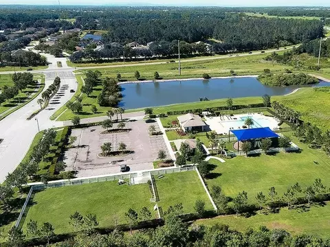 View/Area - 35640 Coventry Fields Loop, Zephyrhills, FL 33541 photo 4 of 6