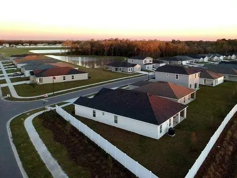 View/Area - 35640 Coventry Fields Loop, Zephyrhills, FL 33541 photo 6 of 6