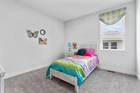 Bedroom - 20677 Skyview Ln, Spring Hill, KS 66083 photo 4 of 5