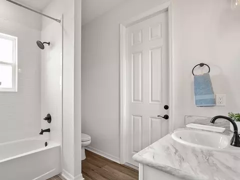 Bath - 5850 Piney Shrub Pl, Saint Cloud, FL 34771 photo 4 of 7