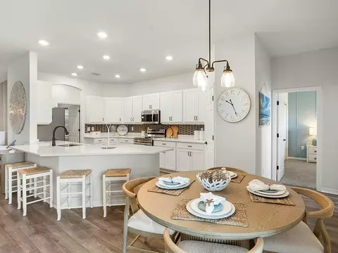 Kitchen - 5850 Piney Shrub Pl, Saint Cloud, FL 34771 photo 2 of 4