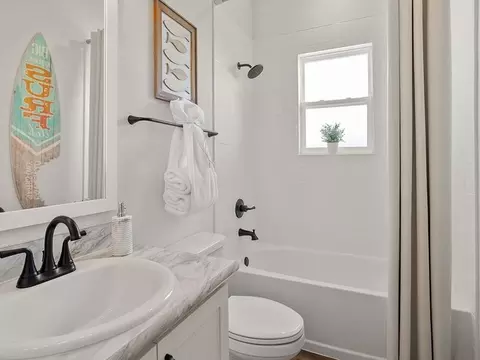 Bath - 5850 Piney Shrub Pl, Saint Cloud, FL 34771 photo 3 of 7