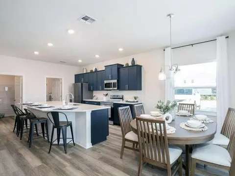 Kitchen - 5850 Piney Shrub Pl, Saint Cloud, FL 34771 photo 3 of 4