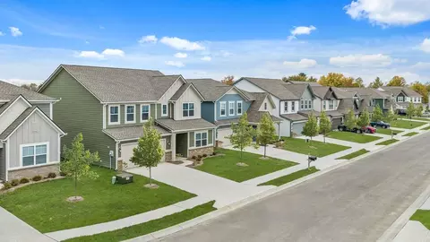 12757 S Rim Dr, Noblesville, IN 46060