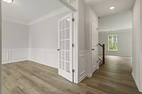 Entry Way - 1102 Wharf Hill Dr, Smithfield, VA 23430 photo 1 of 10