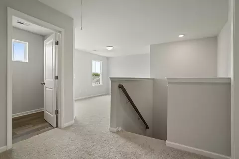 Entry Way - 1102 Wharf Hill Dr, Smithfield, VA 23430 photo 3 of 10