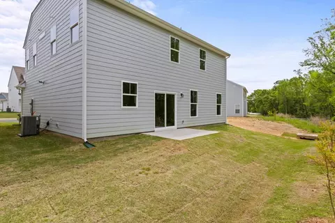 Exterior - 1102 Wharf Hill Dr, Smithfield, VA 23430 photo 8 of 17