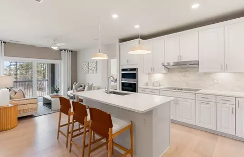 7 Green St UNIT 1310, Shrewsbury, MA 01545