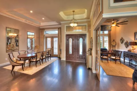 Entry Way - 100 Plantation Bay Dr, Ormond Beach, FL 32174 photo 2 of 3