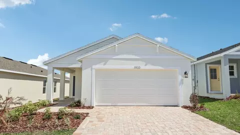 1933 Diamond Head Cir, Haines City, FL 33844